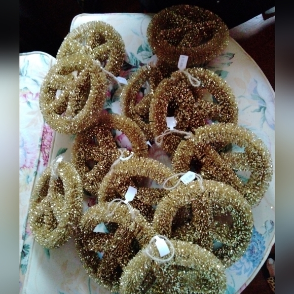 12 gold bottle brush sisal Peace Sign ornaments - Picture 2 of 12